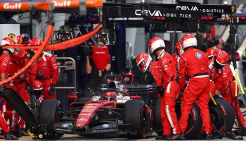 &laquo;Увы, всё так&raquo;. Виталий Петров рассказал грустный стишок про Ferrari