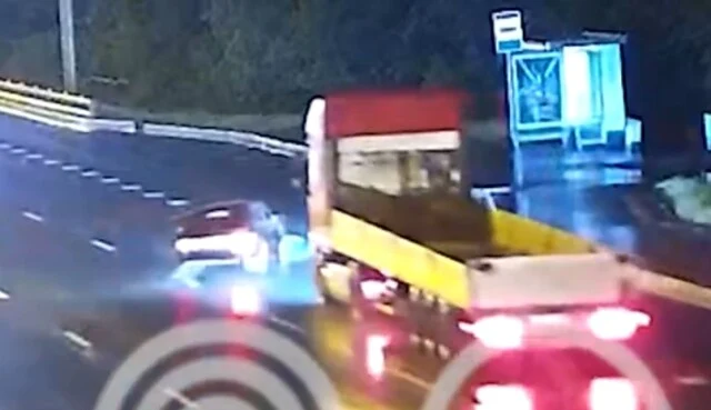  «Мне срочно на остановку»: камеры запечатлели момент очередного ДТП на МКАД