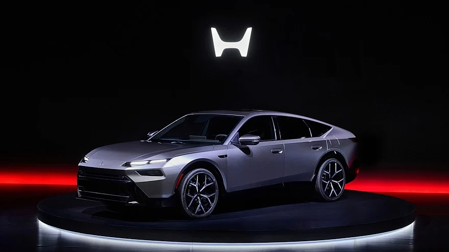 Прототип нового гибридного фастбека Honda