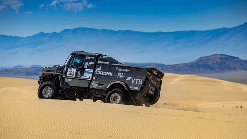 КАМАЗ лишился единственного соперника. Итоги 9-го этапа «Шелкового пути-2025»