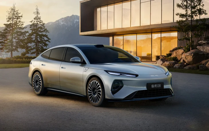 Ещё один флагман BYD: показан большой седан Seal 08
