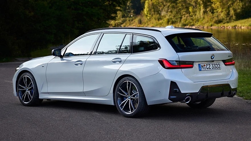 Универсал BMW 3 серии предыдущего поколения (G21)