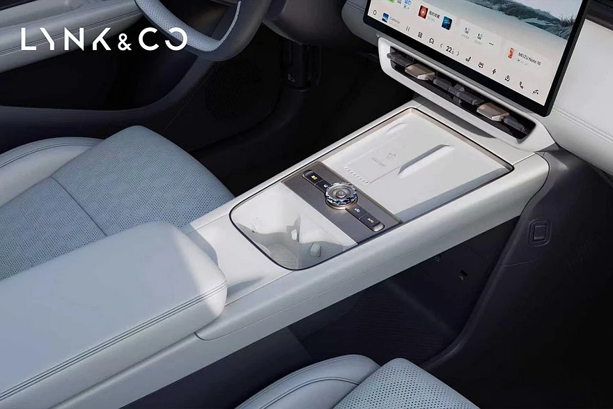 Lynk &amp; Co 20