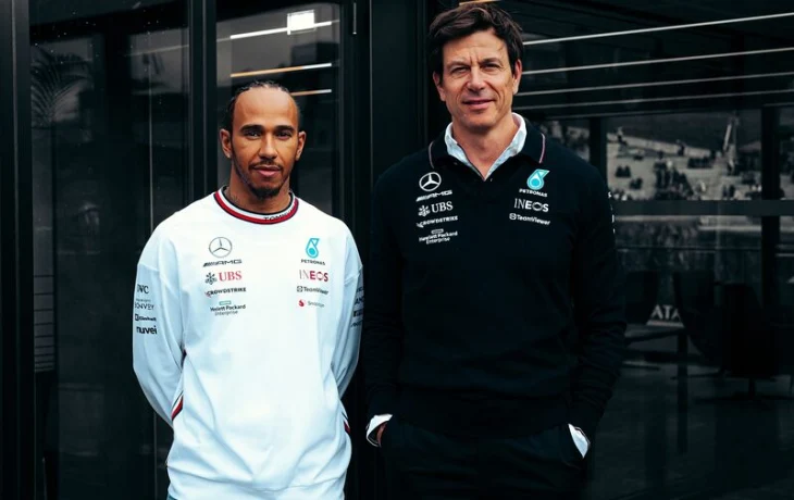 Тото Вольф даёт Хэмилтону советы по поводу девушек