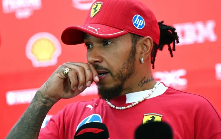 «Пусть Льюис успокоится». Руководитель Ferrari – о словах Хэмилтона