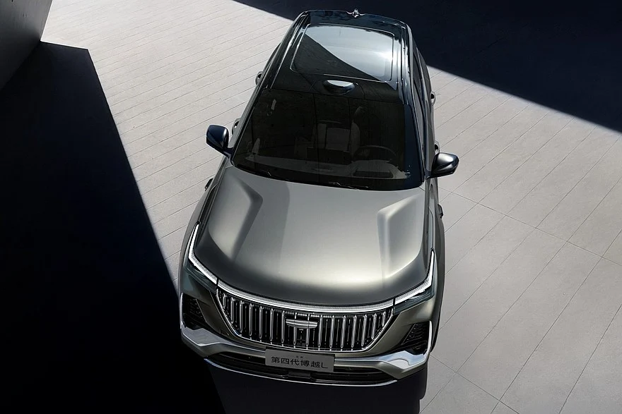 Обновленный бензиновый Geely Boyue L