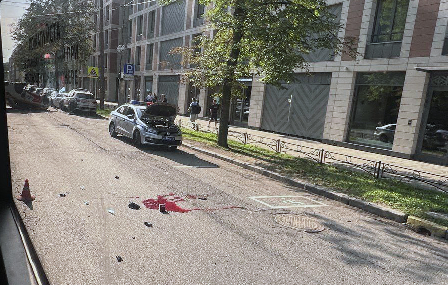 &#1042; &#1055;&#1077;&#1090;&#1077;&#1088;&#1073;&#1091;&#1088;&#1075;&#1077; &#1090;&#1072;&#1082;&#1089;&#1080;&#1089;&#1090; &#1089;&#1073;&#1080;&#1083; &#1090;&#1072;&#1082;&#1089;&#1080;&#1089;&#1090;&#1072; &#1080; &#1087;&#1086;&#1074;&#1088;&#1077;&#1076;&#1080;&#1083; &#1085;&#1077;&#1089;&#1082;&#1086;&#1083;&#1100;&#1082;&#1086; &#1072;&#1074;&#1090;&#1086;&#1084;&#1086;&#1073;&#1080;&#1083;&#1077;&#1081;