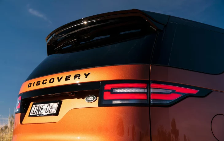 Новый Land Rover Discovery появится в 2026 году и будет похож на минивэн