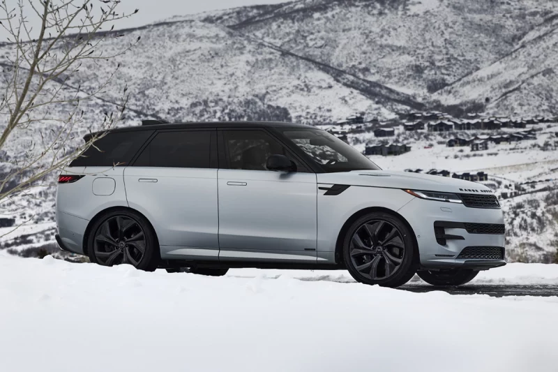 Range Rover Sport обзавёлся версией с креплением для лыж, функцией массажа и подросшей ценой