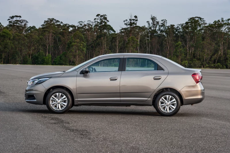 UzAuto анонсировала рестайлинг Chevrolet Cobalt и зафиксировала ажиотаж на уходящий Lacetti