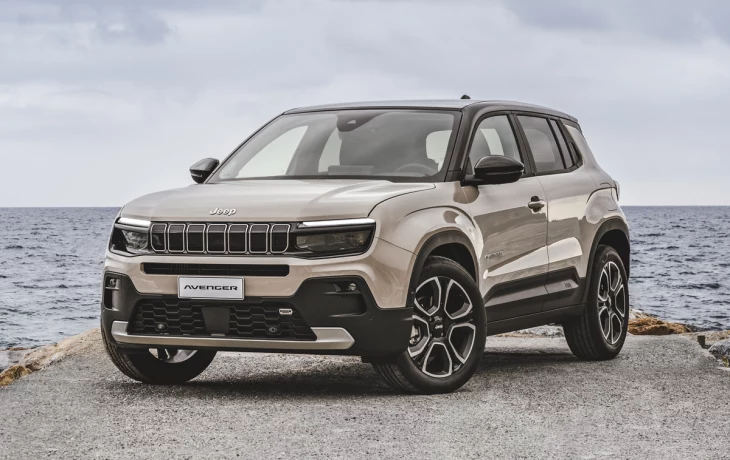 Jeep не собирается отказываться от SUV, даже если их попытаются «запретить»