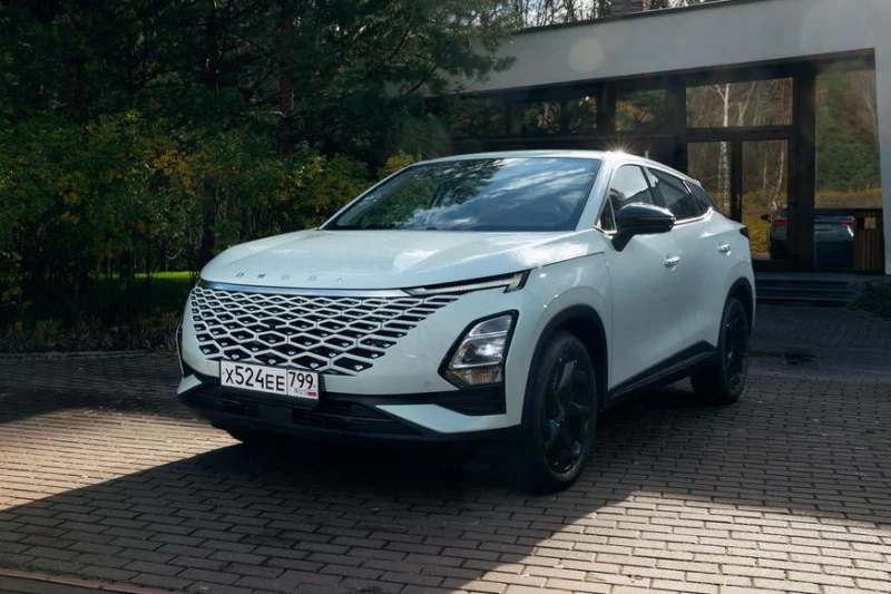 Кроссовер Omoda C5 получил в России новую базовую версию и подешевел