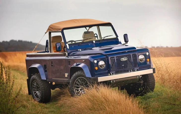 Рестомод Land Rover Defender от Kingsley Re-Engineered: деревенский шик с мотором V8