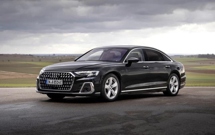 Audi A8 четвёртого поколения надолго задержится на конвейере, заменить его пока нечем