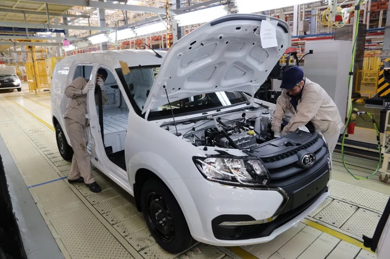 Lada готовится возобновить производство Largus в Ижевске: стартовал выпуск опытной партии