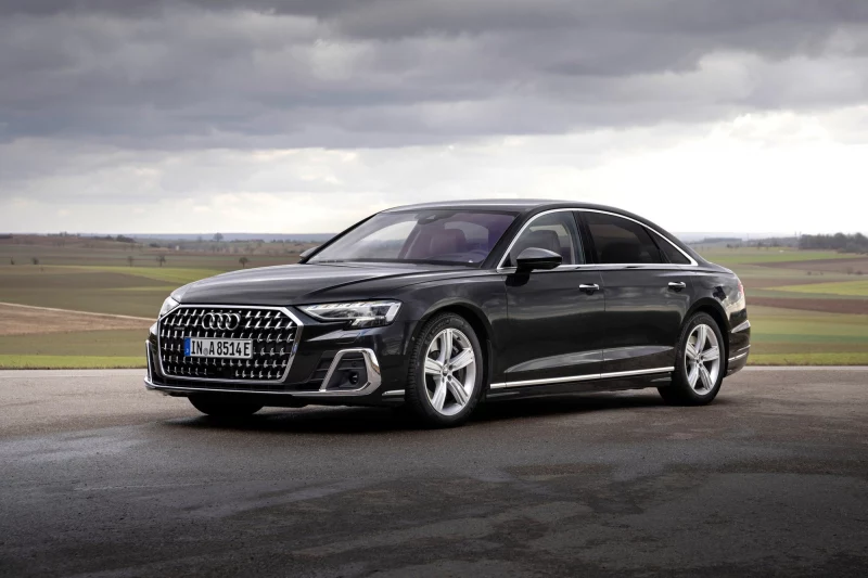 Audi A8 четвёртого поколения надолго задержится на конвейере, заменить его пока нечем