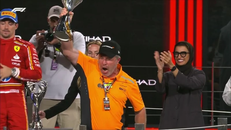 «Просто замечательно». Браун подколол Ферстаппена, поздравляя Норриса с победой