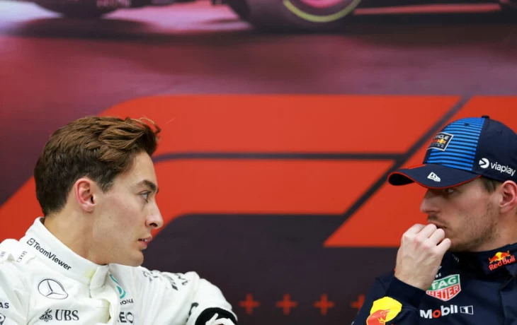 «Расселу было не до смеха». Лоусон рассказал о шутке пилотов на ужине в Абу-Даби