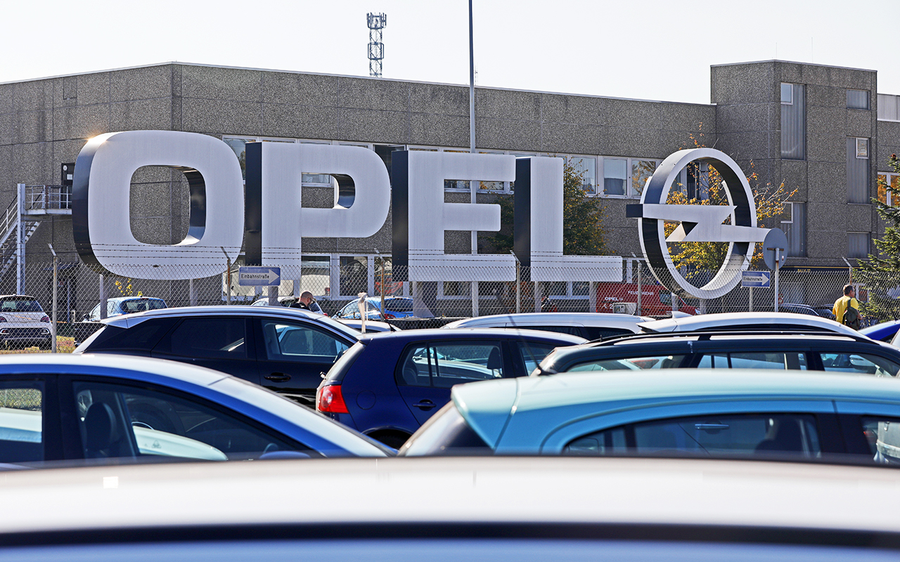 Компания Opel индексирует цены на свою продукцию