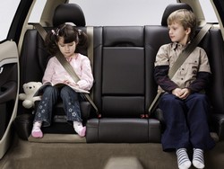 Дети в машине