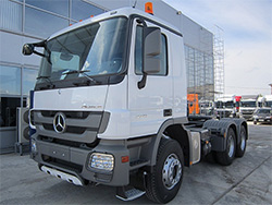Мерседес Бенц седельный тягач – достойный грузовик в мире автотранспортной логистики